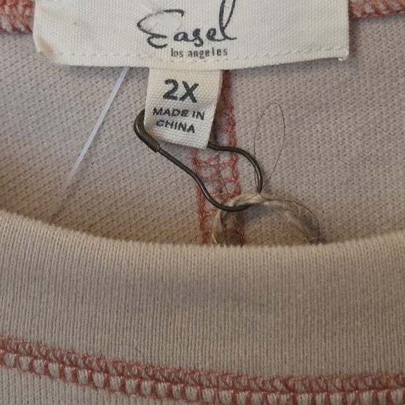 Easel Beige and Pink Stitch Detail Top - Picture 4 of 8